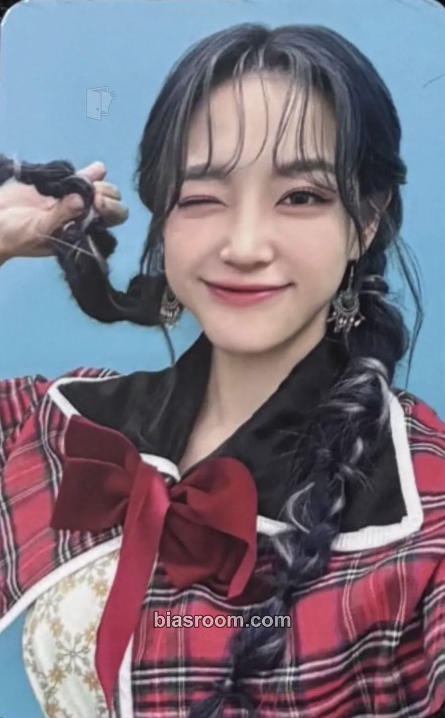 Sejeong Door Photocard - Kim Se-jeong - Kim Se-jeong K-pop photocard