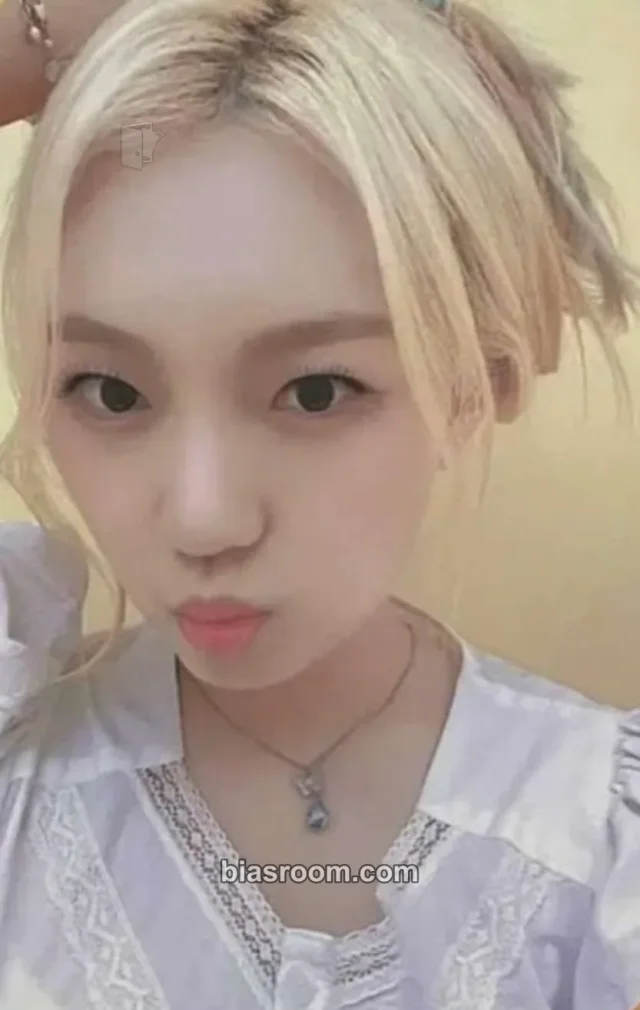 Rocket Punch - Sohee - Bubble Up! Album makestar pob (pre-order benefit)