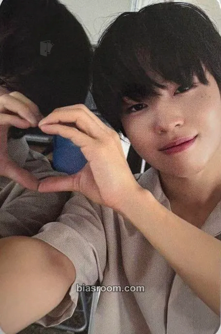 Keiju Kick Out, Flip Now! Photocard - KickFlip - KickFlip K-pop photocard