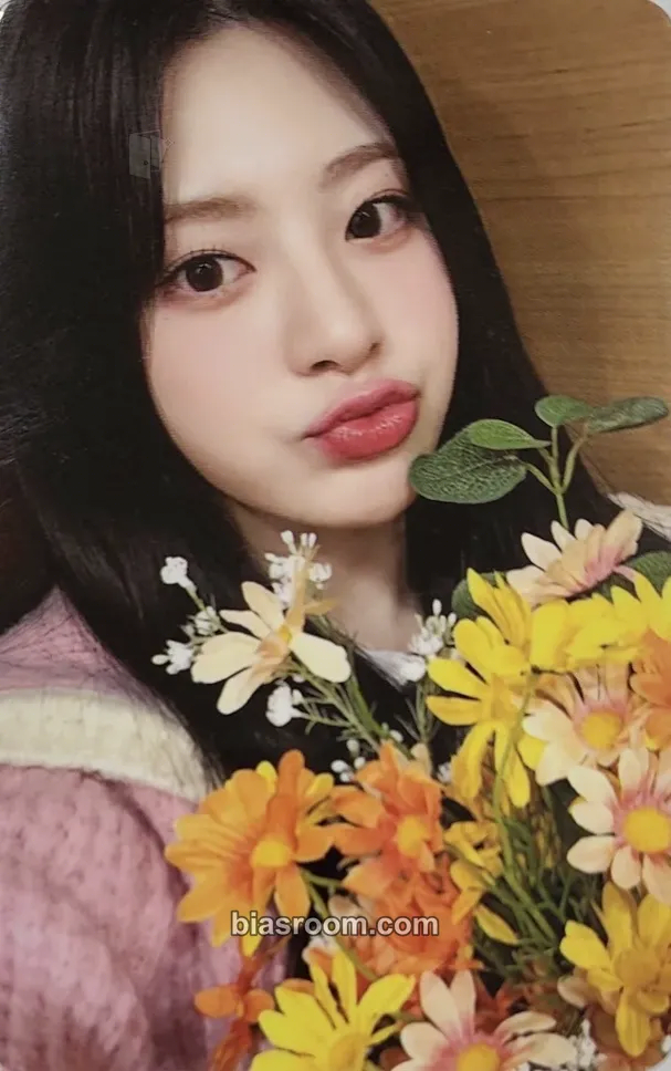 Seeun Teddy Bear Photocard - STAYC - STAYC K-pop photocard