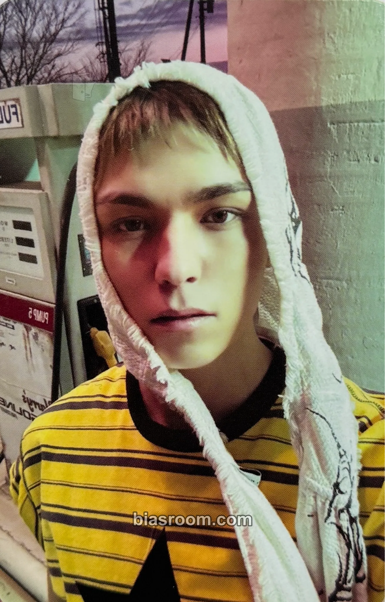 Vernon V8 Photocard - SEVENTEEN - SEVENTEEN K-pop photocard