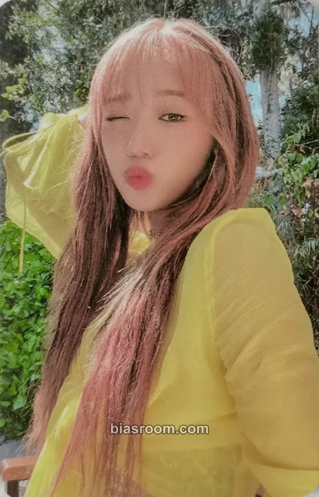 Choi Yoojung Choi Yoojung Sunflower K-pop photocard
