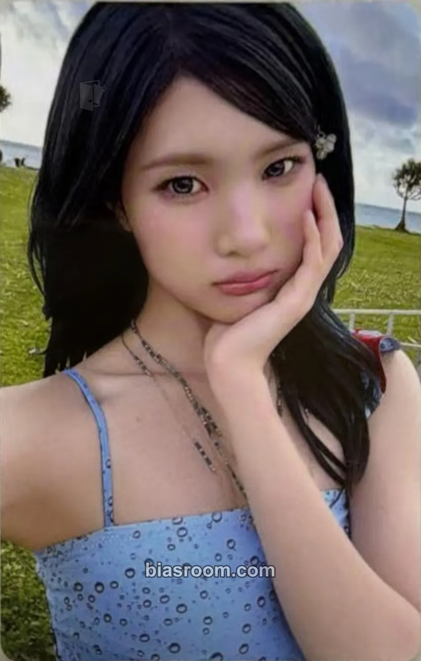 Juun Lemon Tang Photocard - Hearts2Hearts - Hearts2Hearts K-pop photocard