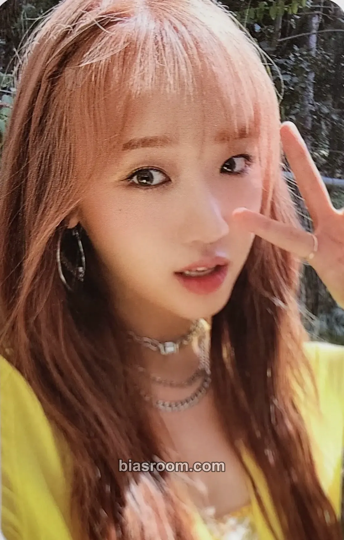 Choi Yoojung Sunflower Photocard - Choi Yoojung K-pop photocard