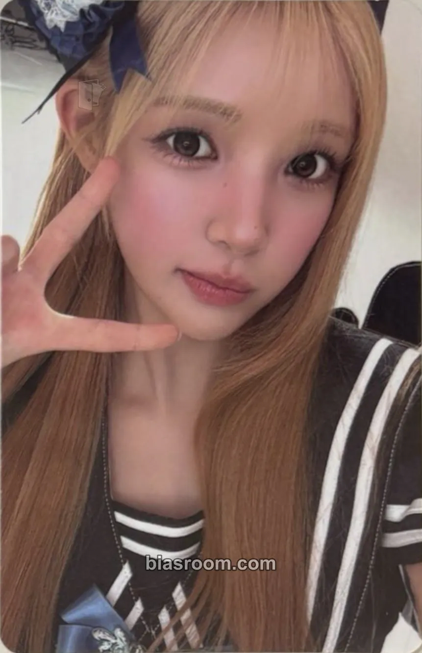 Yuha Lemon Tang Photocard - Hearts2Hearts - Hearts2Hearts K-pop photocard