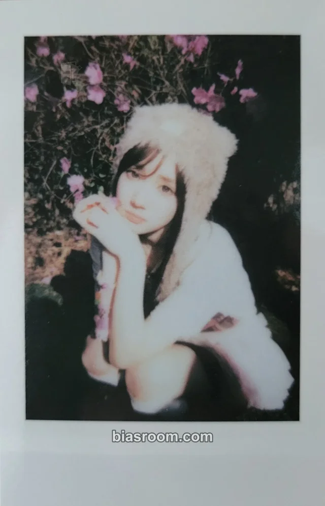 tripleS - Seoyeon - LOVE&POP pt.1 Album album photocard polaroid blooming flower version