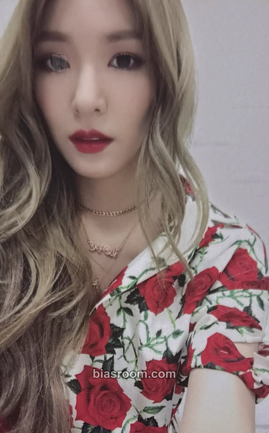 Tiffany Holiday Night Photocard - Girls' Generation - Girls' Generation K-pop photocard