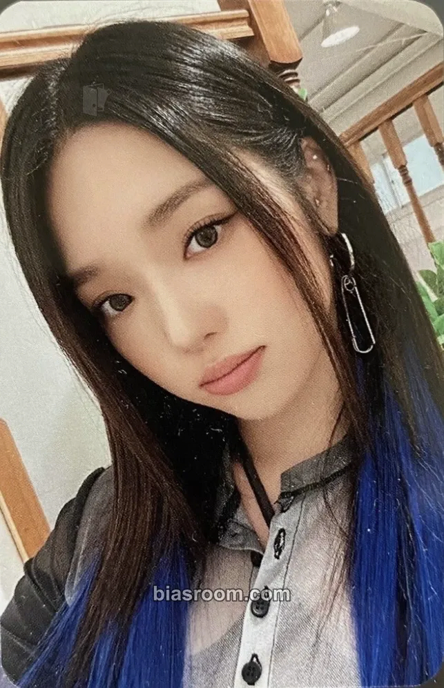 Jisun Unlock My World Photocard - fromis_9 - fromis_9 K-pop photocard