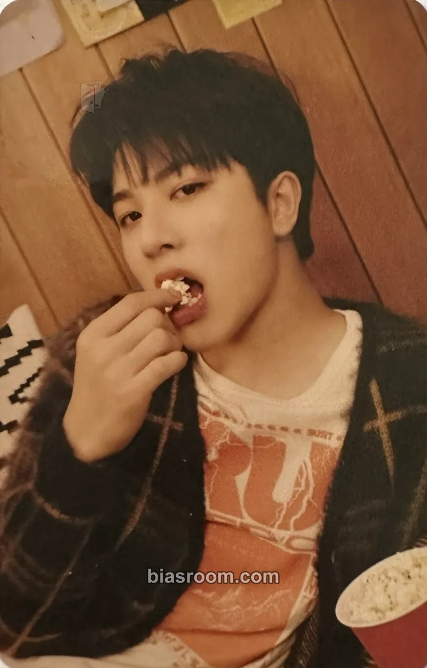 So Junghwan THE FIRST STEP : TREASURE EFFECT Photocard - TREASURE - TREASURE K-pop photocard