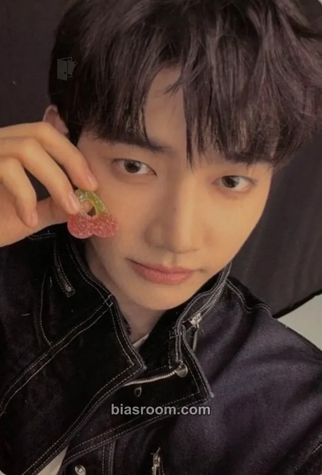 Hao Sequence 01: Curiosity Photocard - AND2BLE - AND2BLE K-pop photocard