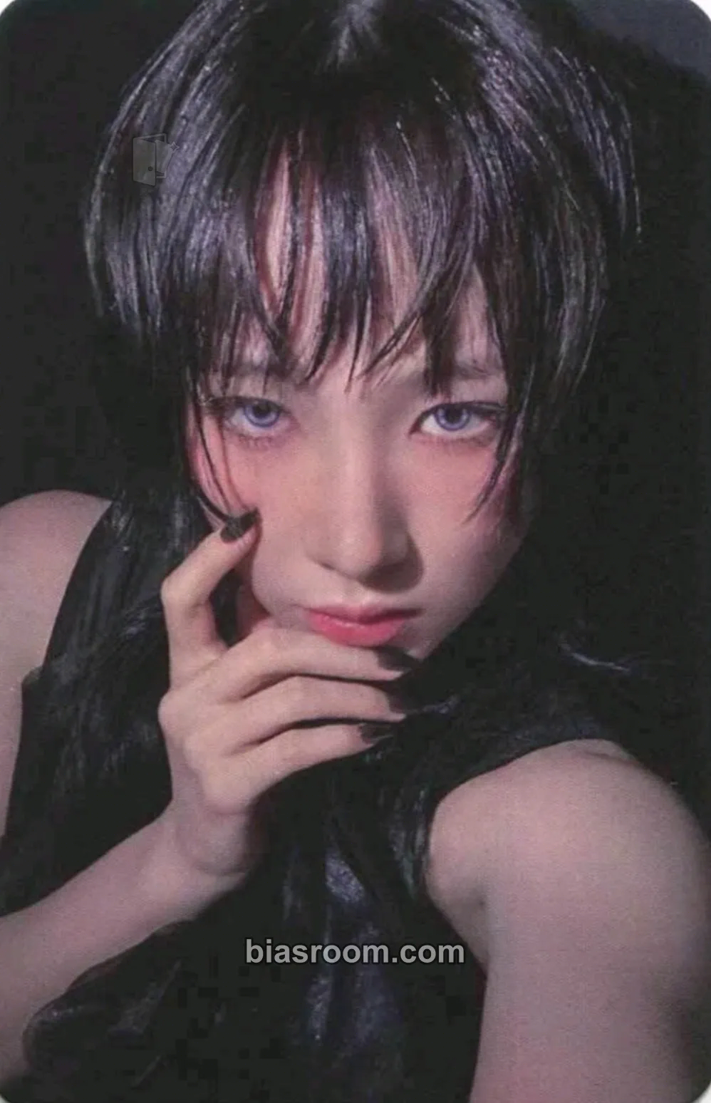 Mia ZOMBIE Photocard - EVERGLOW - EVERGLOW K-pop photocard