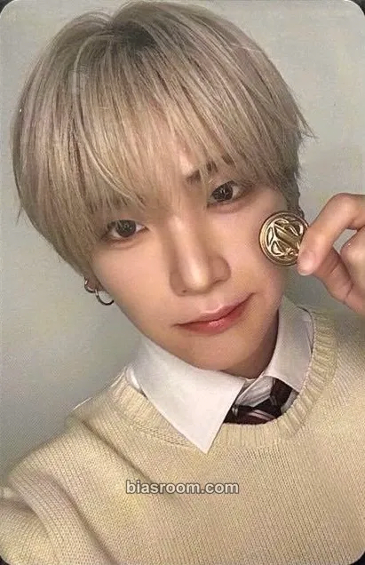 Yuma &TEAM VR CONCERT : BOUNDLESS Photocard - &TEAM - &TEAM K-pop photocard