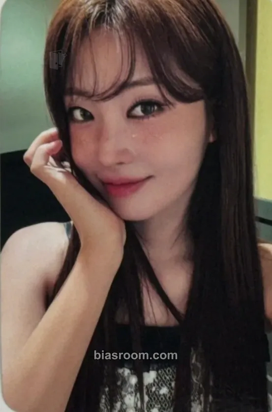 Sihyeon ZOMBIE Photocard - EVERGLOW - EVERGLOW K-pop photocard