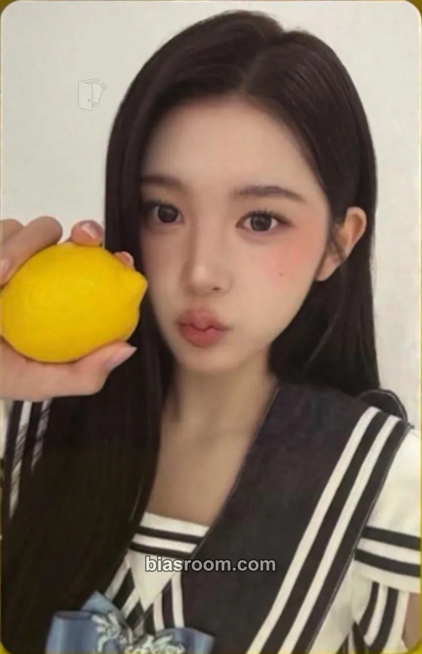 A-na Lemon Tang Photocard - Hearts2Hearts - Hearts2Hearts K-pop photocard