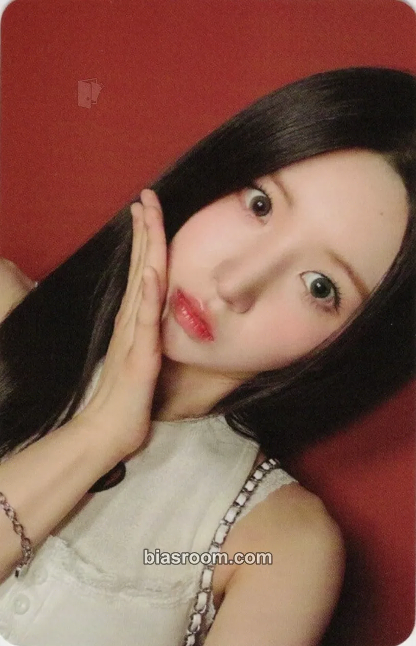Seojin Things we love: H Photocard - HITGS - HITGS K-pop photocard