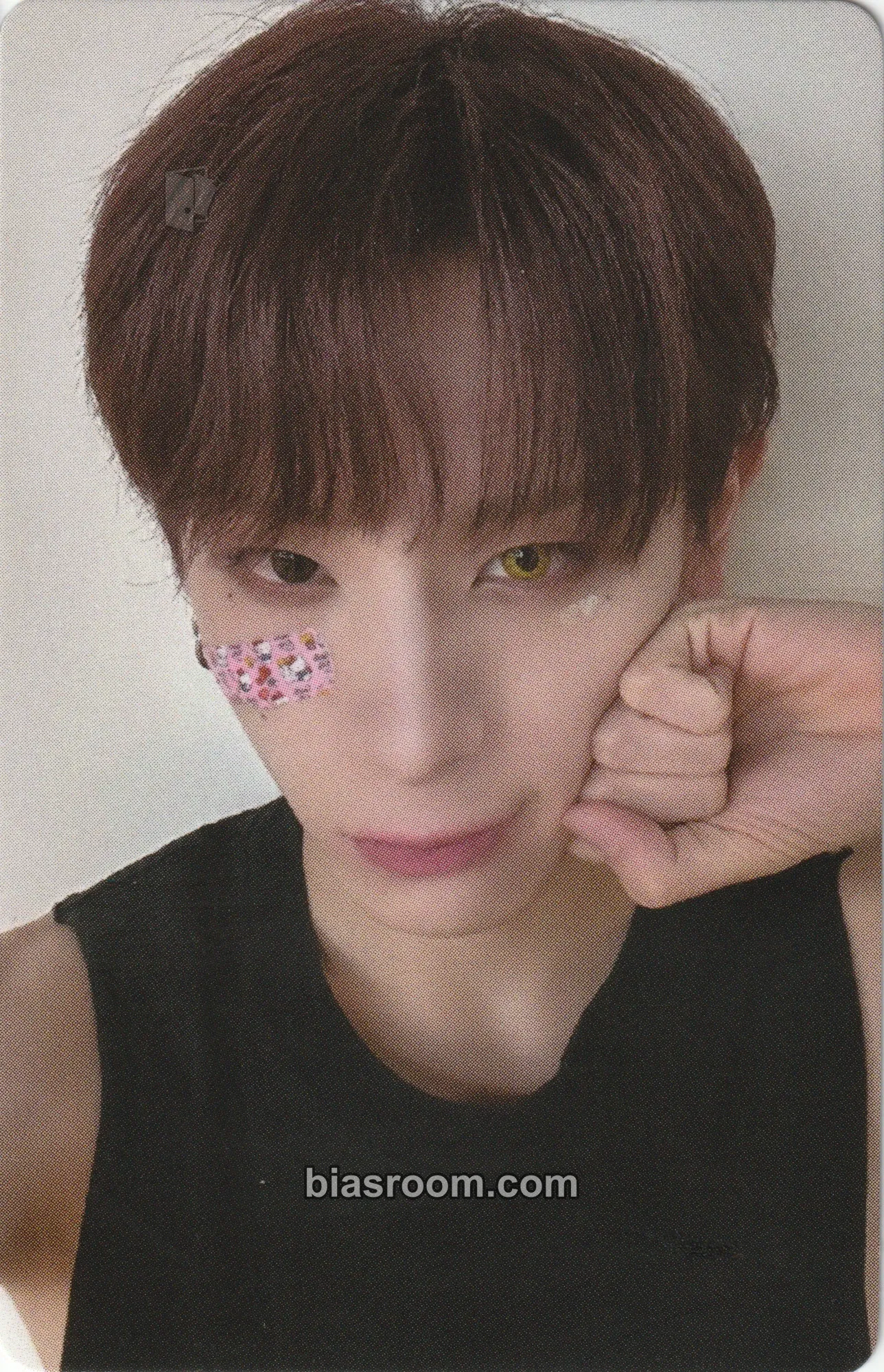 Haru I ONE Photocard - XLOV – XLOV K-Pop-Photocard