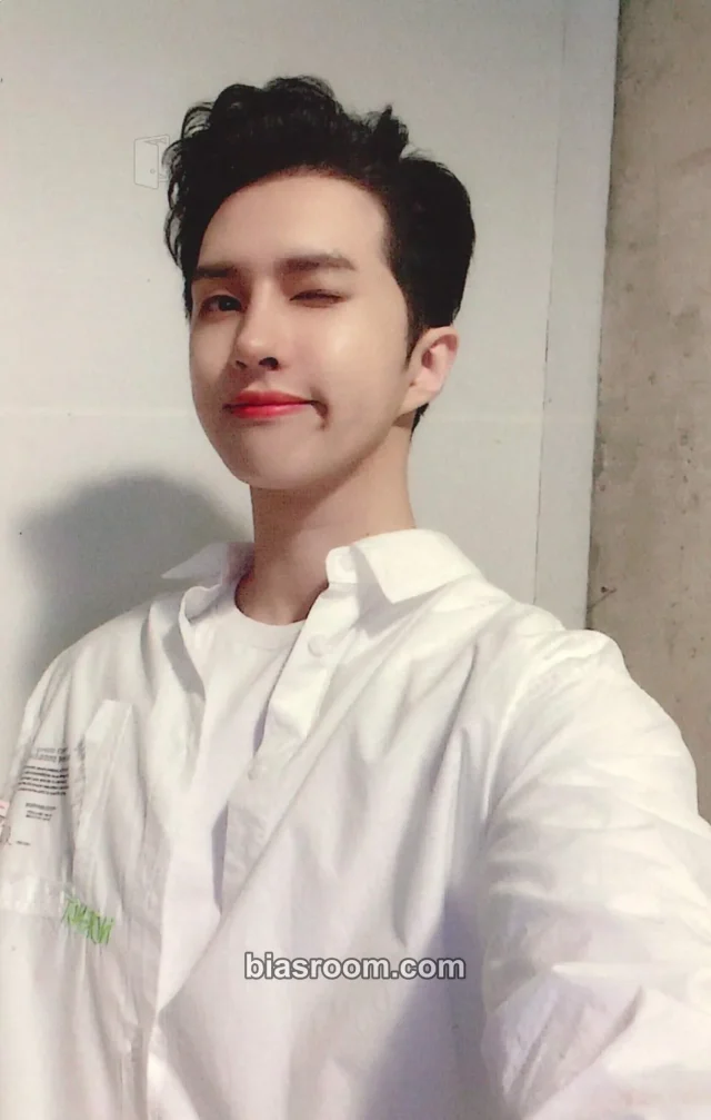 VIXX - Ken - Greeting Album musicplant (music plant) solo album