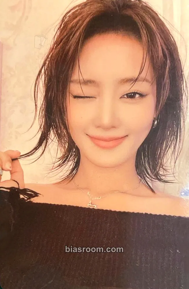 Minnie We are Photocard - i-dle - i-dle K-pop photocard