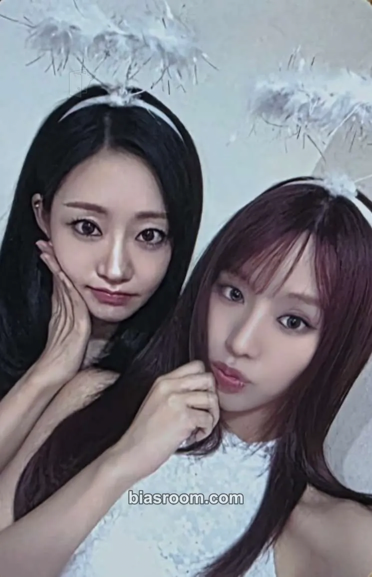Who Is She Photocard - KISS OF LIFE - KISS OF LIFE K-pop photocard