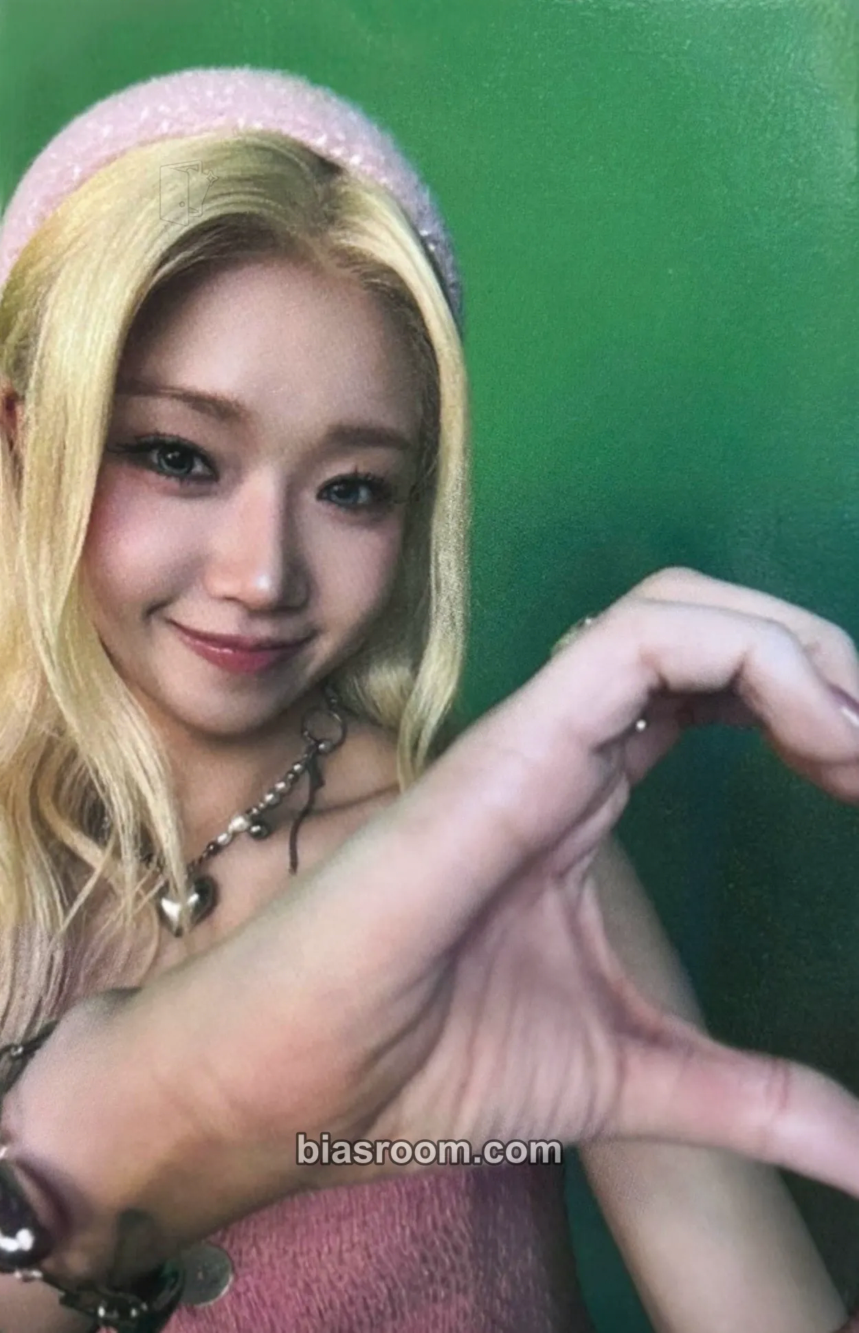 Choi Yoojung Perfect Target Photocard - Choi Yoojung K-pop photocard