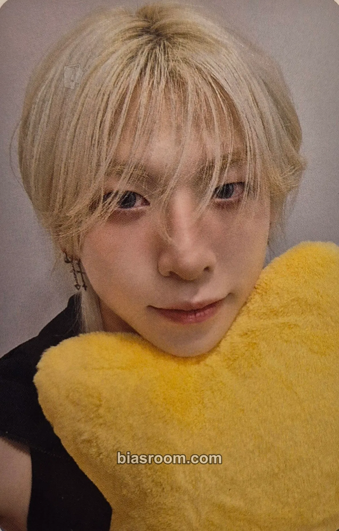 Jiho LOUD & PROUD Photocard - AMPERS&ONE - AMPERS&ONE K-pop photocard