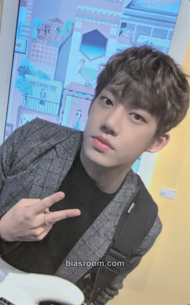 IZ - Lee Junyoung - The:IZ Album album photocard