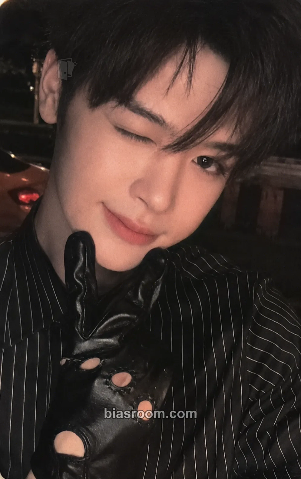 Ma Jingxiang OVEREXPOSED Photocard - CLOSE YOUR EYES - CLOSE YOUR EYES K-pop photocard
