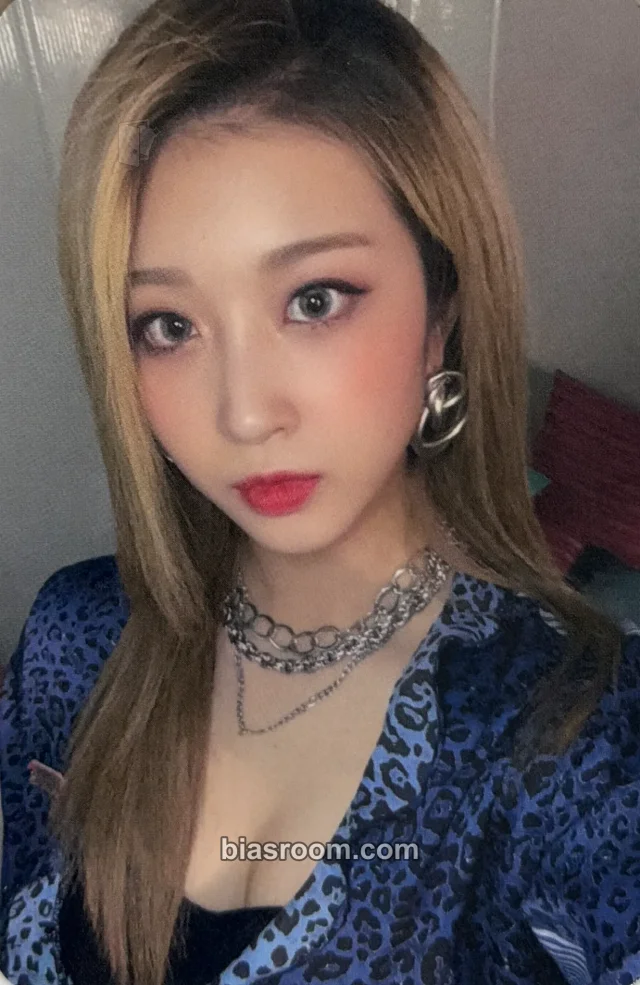 Triple7 - Haeun - PRESENTE Album album photocard