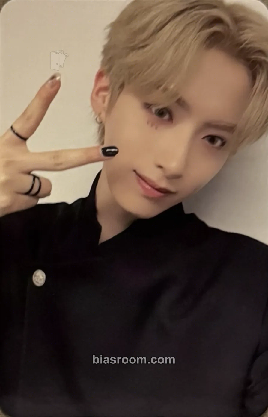 Xion TRICKSTER Photocard - ONEUS - ONEUS K-pop photocard