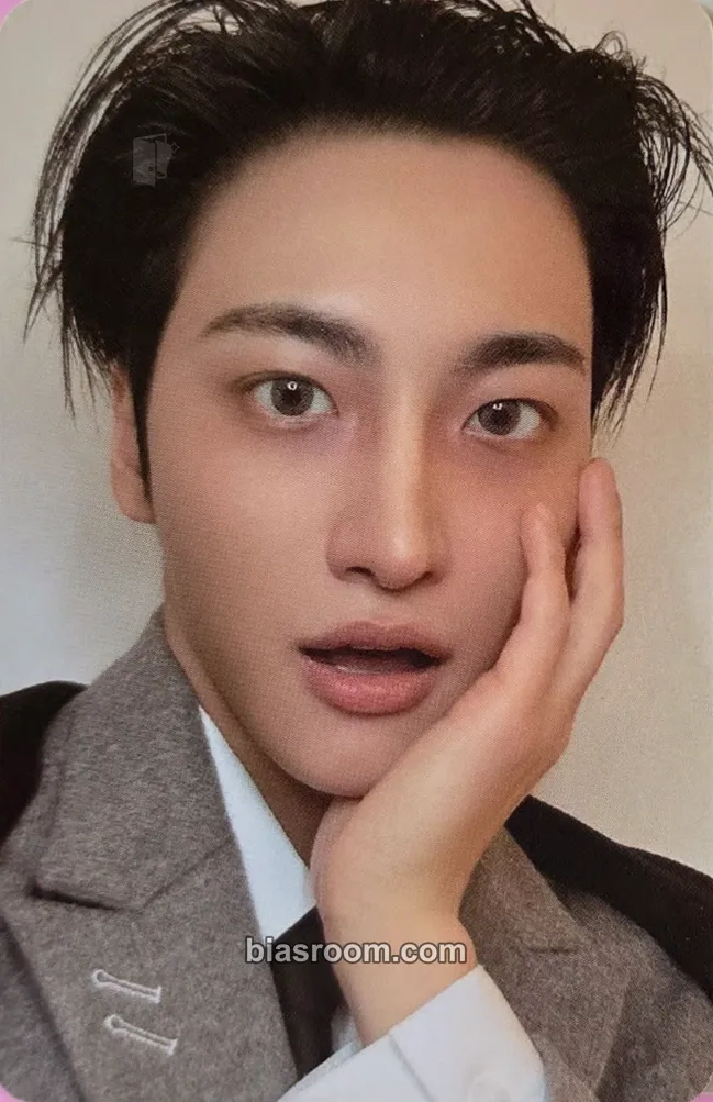 Seonghwa GOLDEN HOUR : Part.5 Photocard - ATEEZ - ATEEZ K-pop photocard