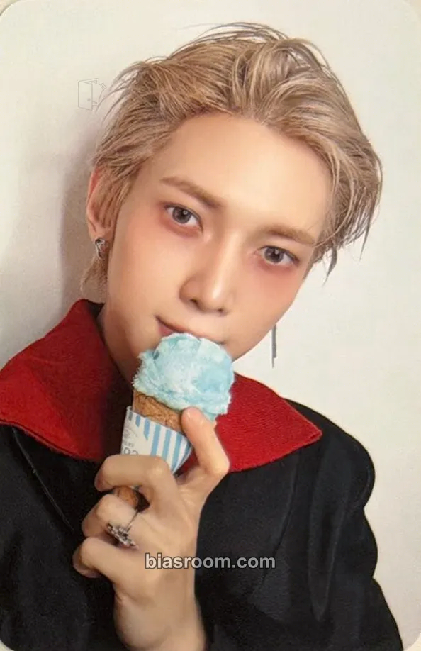 Yeosang GOLDEN HOUR : Part.5 Photocard - ATEEZ - ATEEZ K-pop photocard