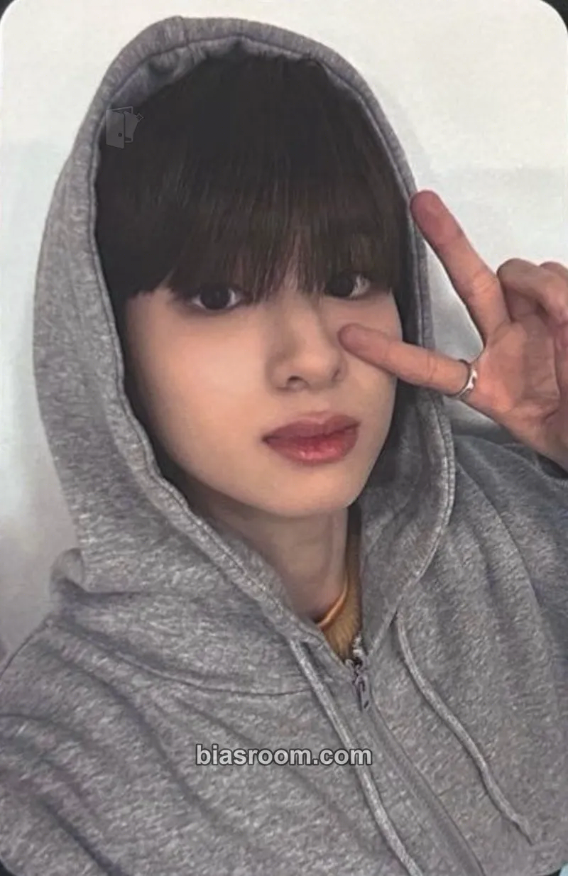 Jang Hyounjoon Hello : My First Love Photocard - The Wind - The Wind K-pop photocard