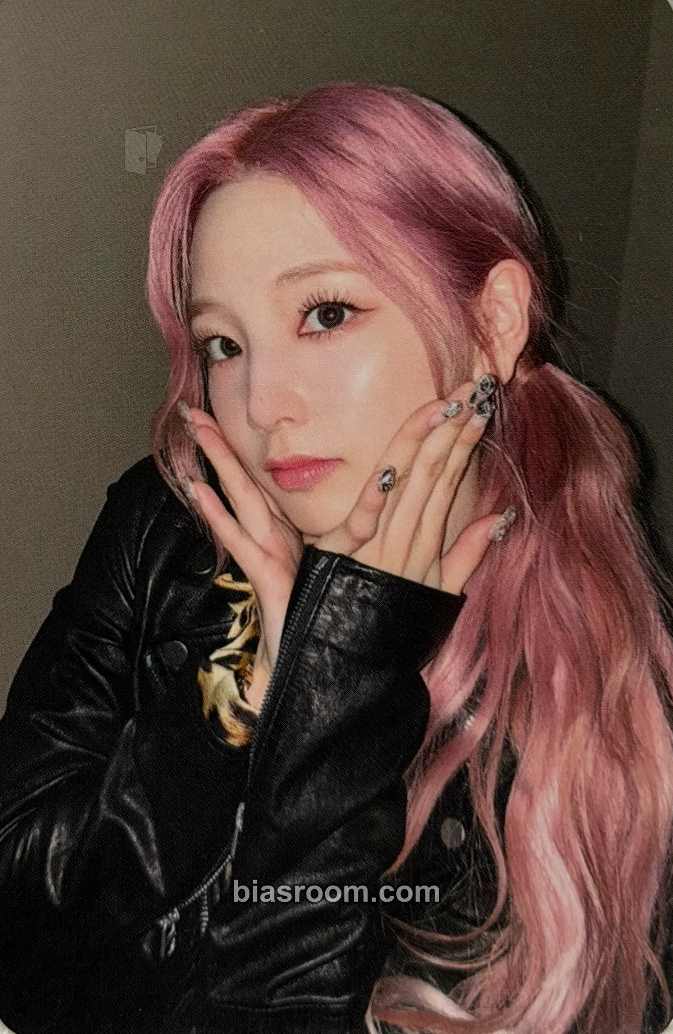 Yeonhee Yellow punch Photocard - Rocket Punch - Rocket Punch K-pop photocard
