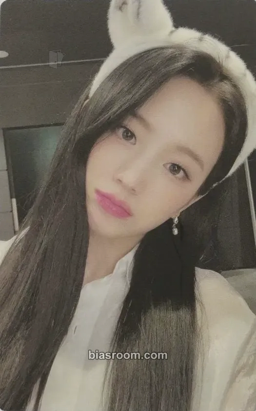 Gyuri Midnight Guest Photocard - fromis_9 - fromis_9 K-pop photocard