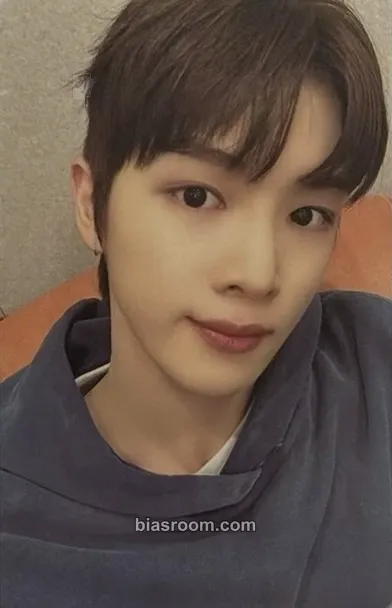 Sungchan Get A Guitar Photocard - RIIZE - RIIZE K-pop photocard