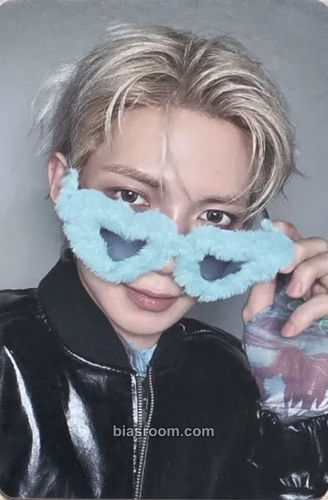 Yeosang GOLDEN HOUR : Part.5 Photocard - ATEEZ - ATEEZ K-pop photocard