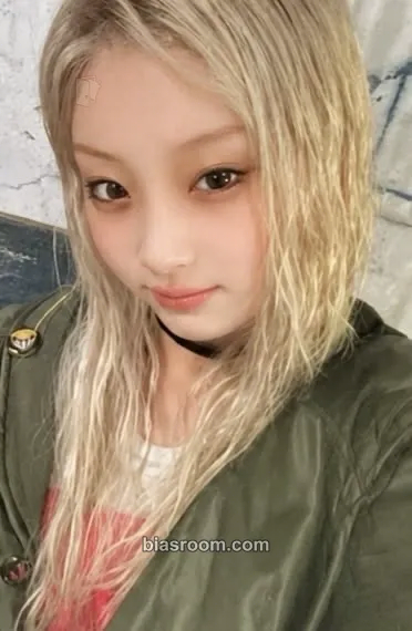 Wonhee MAMIHLAPINATAPAI Photocard - ILLIT - ILLIT K-pop photocard