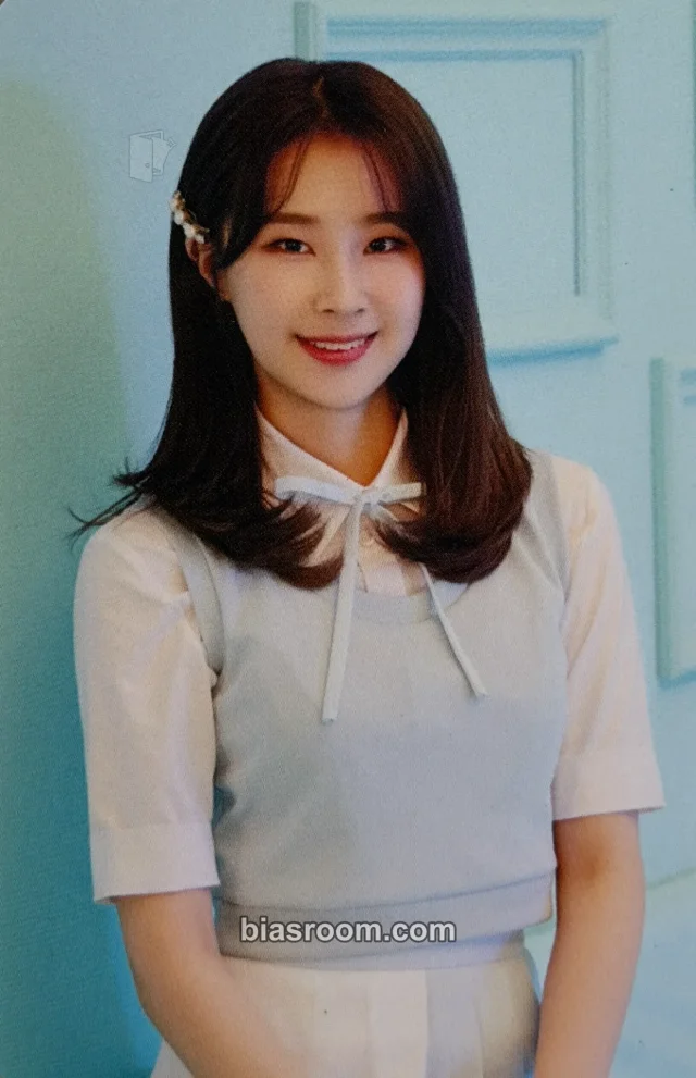 FAVORITE - Sugyeong - Love Loves To Love Love Album album photocard version 2