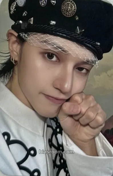 Wooyoung GOLDEN HOUR : Part.5 Photocard - ATEEZ - ATEEZ K-pop photocard