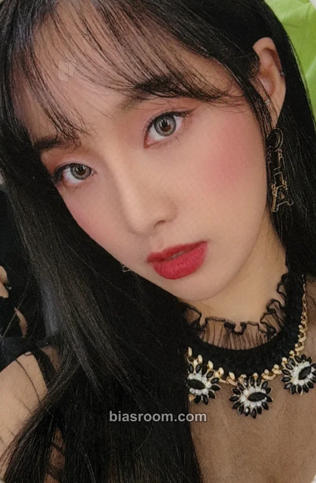 Nature - Saebom - NATURE WORLD: CODE A Album album photocard