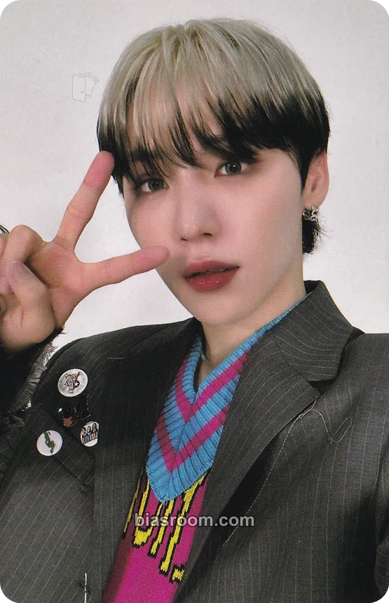 Woong THE FUTURE IS OURS : LOST Photocard - AB6IX - AB6IX K-pop photocard