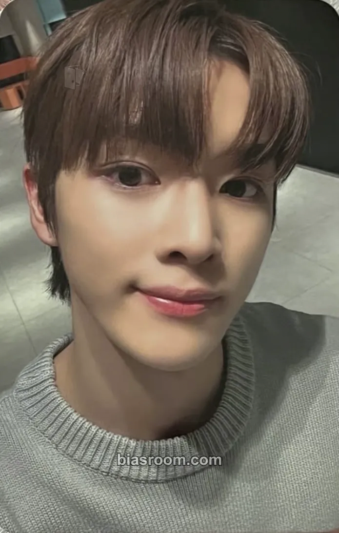 Sungchan Get A Guitar Photocard - RIIZE - RIIZE K-pop photocard