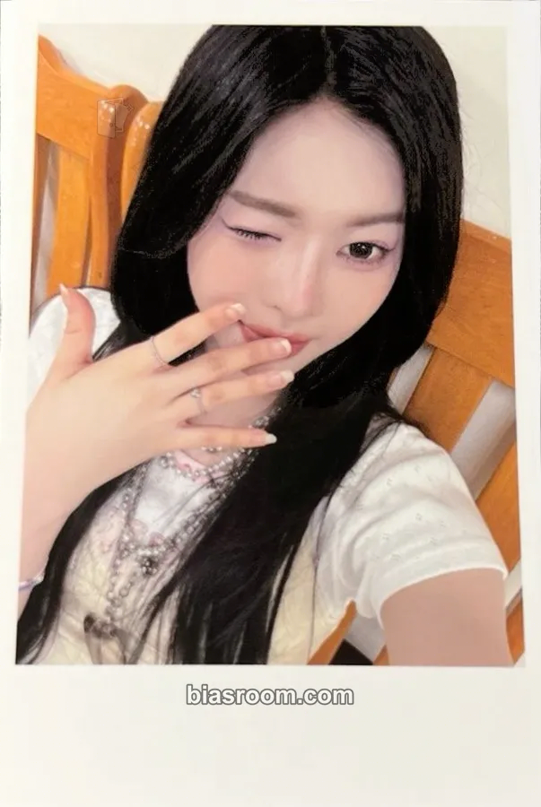 Dahyun LOVE&POP pt.1 Photocard - tripleS - tripleS K-pop photocard