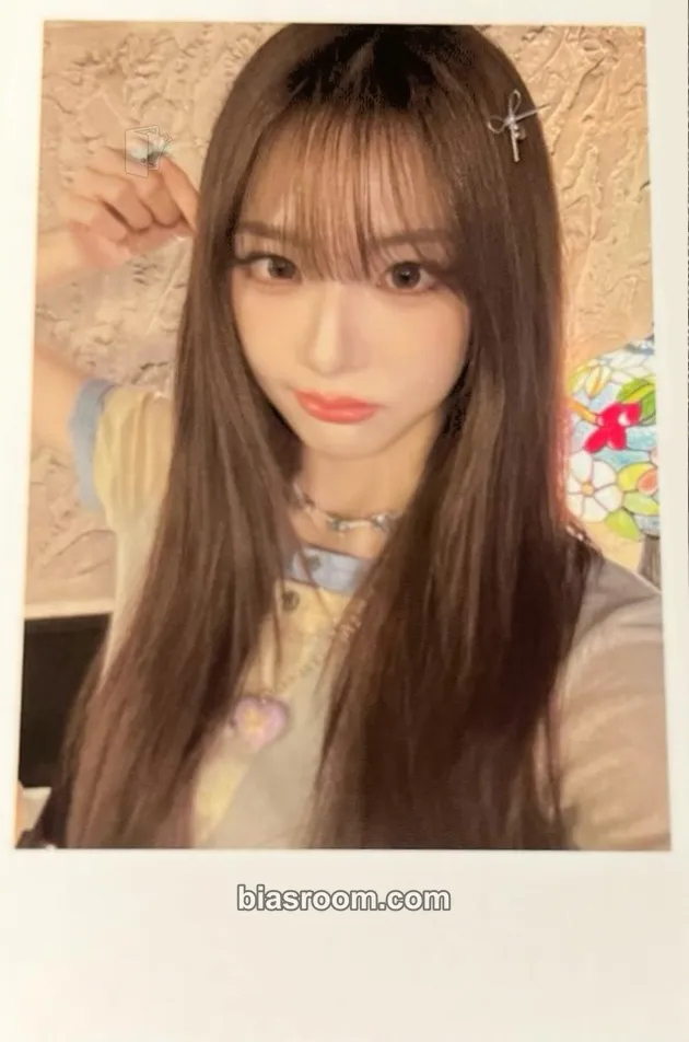 Xinyu LOVE&POP pt.1 Photocard - tripleS - tripleS K-pop photocard