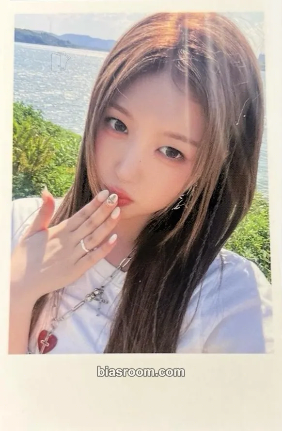 Joobin LOVE&POP pt.1 Photocard - tripleS - tripleS K-pop photocard
