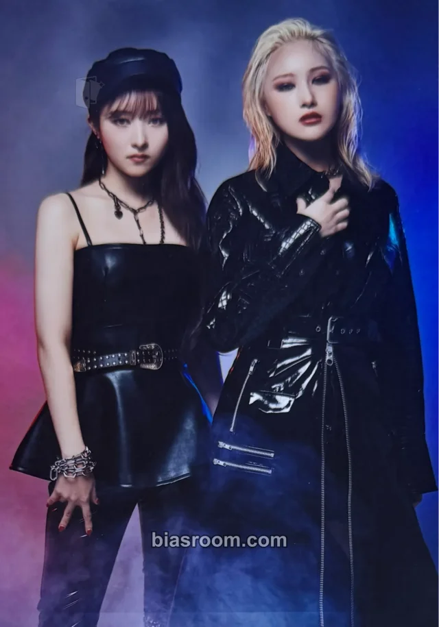 Dreamcatcher - Siyeon & SuA - Japan Debut 2nd Anniversary Official Goods Other photo set non-standard size