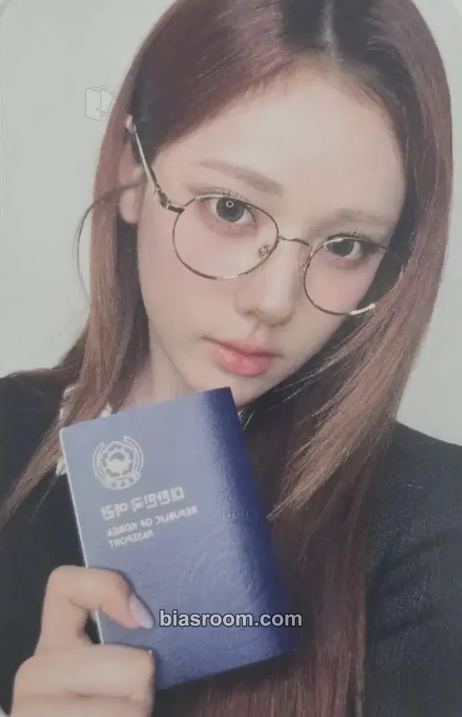 Yeeum Odd Youth 1st Fanmeeting【THAT’S ODD YOUTH】 Photocard - ODD YOUTH - ODD YOUTH K-pop photocard