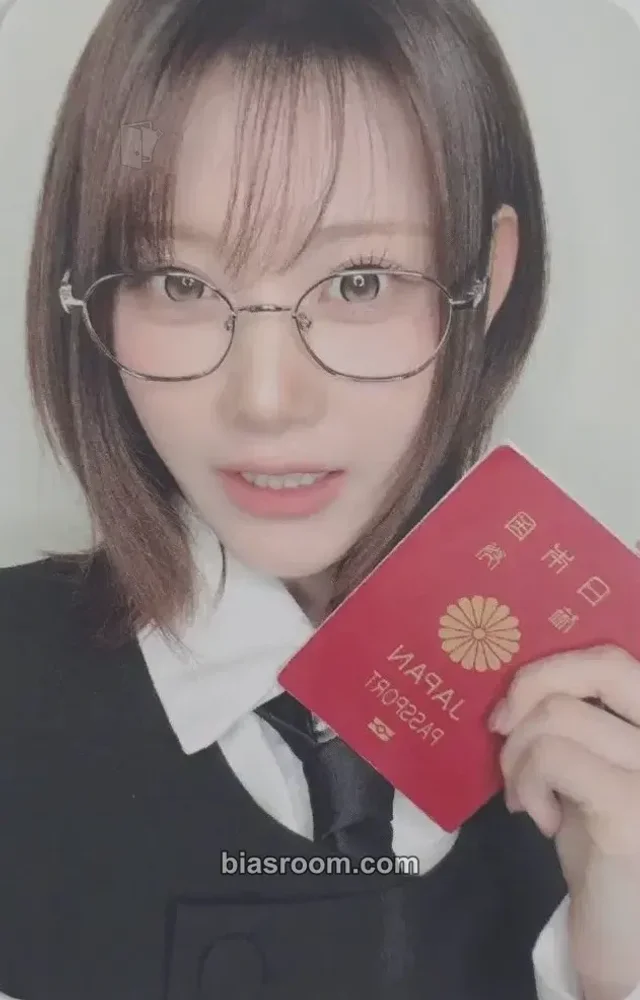 ODD YOUTH - Maika - Odd Youth 1st Fanmeeting【THAT’S ODD YOUTH】 Event merch photocard passport case