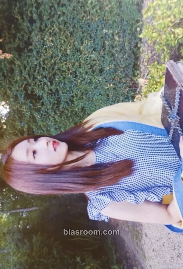 Dreamcatcher - SuA - Welcome to the Dreamworld 1st Fanmeeting Event postcard horizontal entrance / attendance benefit