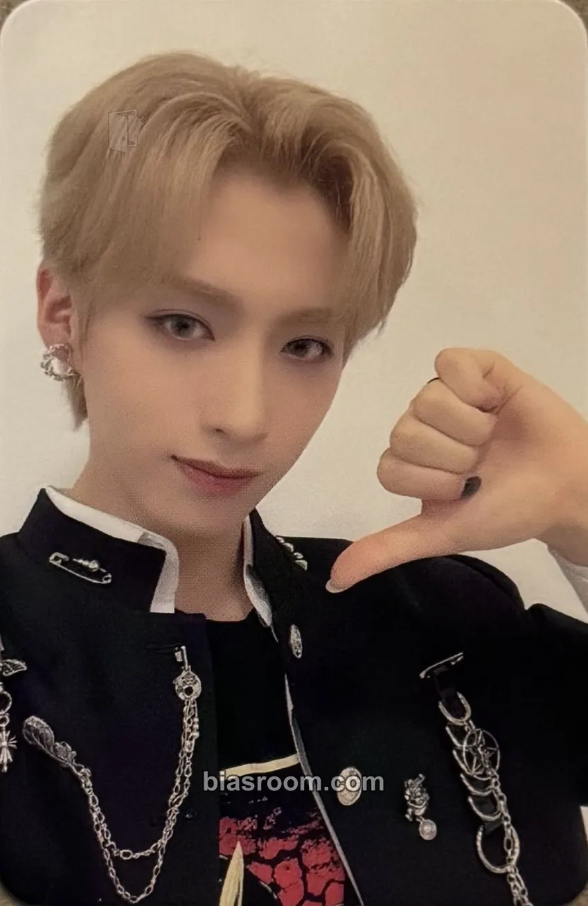 Xion TRICKSTER Photocard - ONEUS - ONEUS K-pop photocard